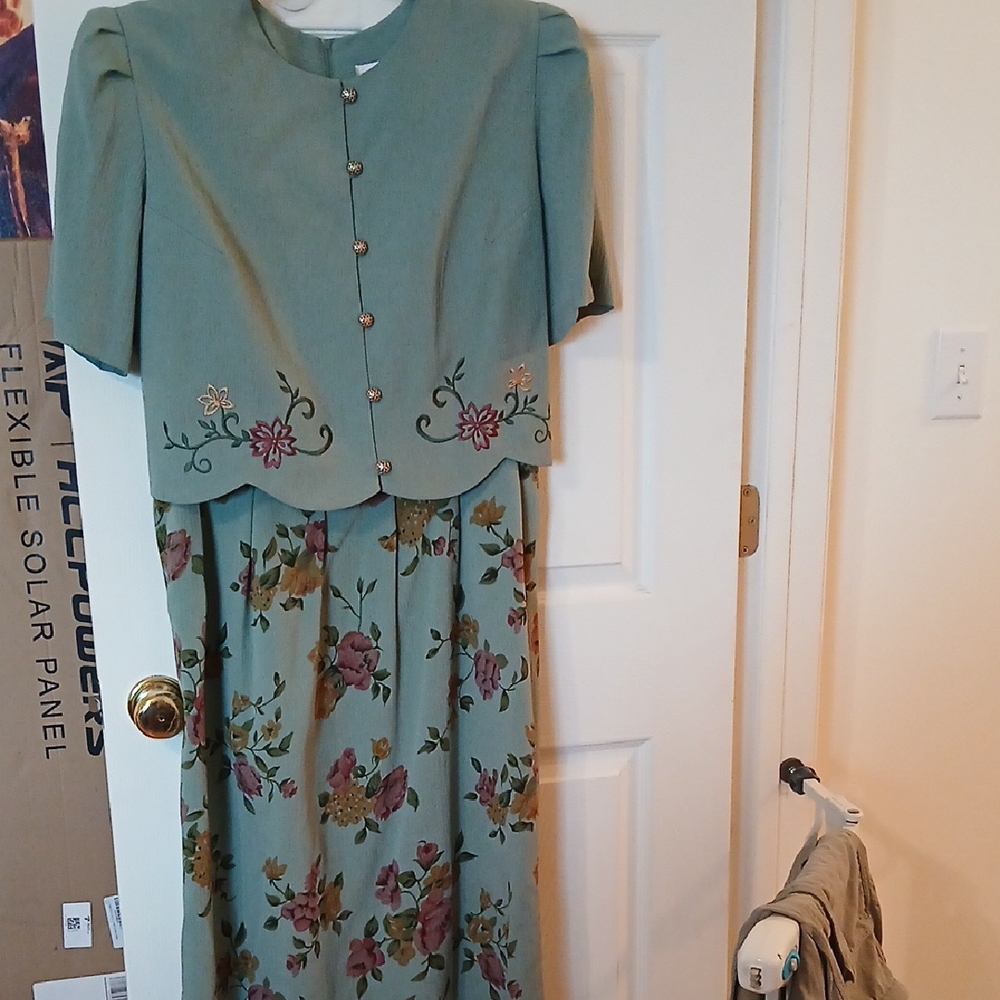 Floral Embroidered Green Dress Set